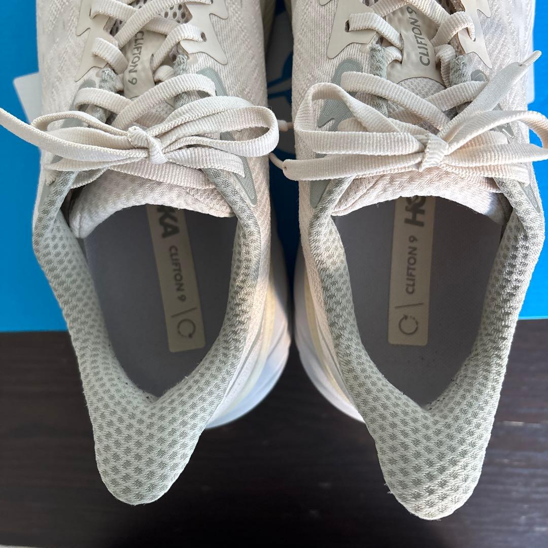 HOKA ホカCLIFTON 9 クリフトン　ベージュ　WIDE 27.5cm