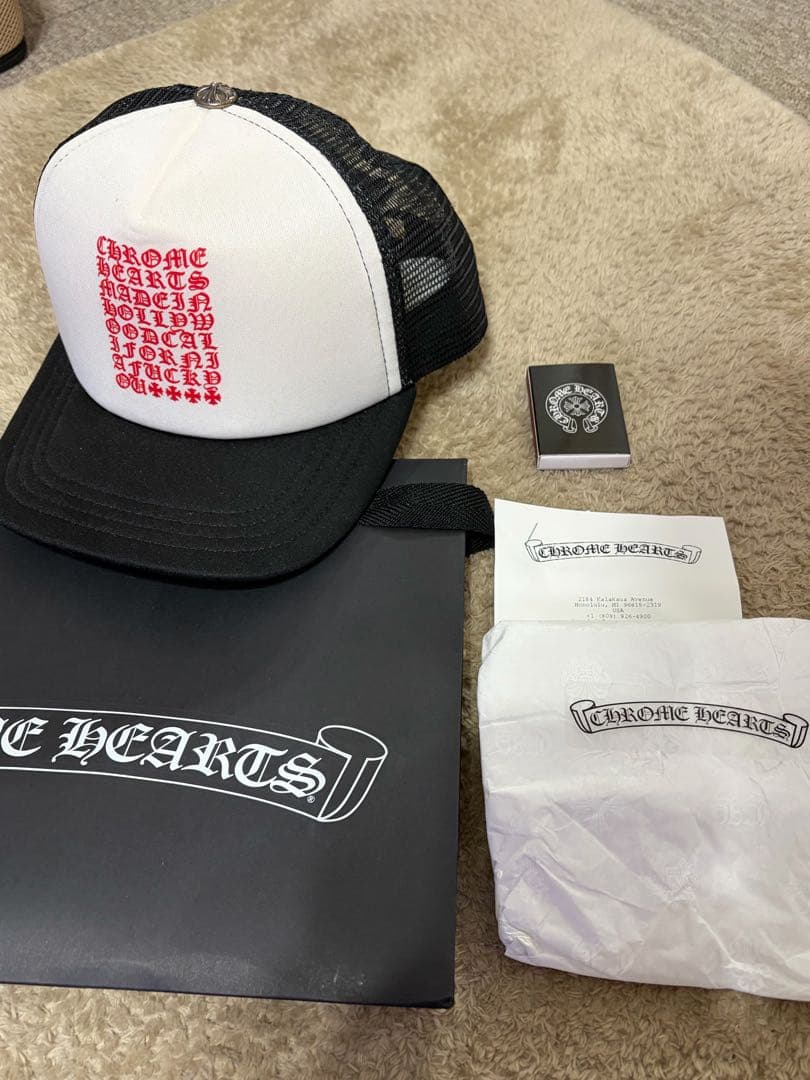 CHROME HEARTS キャップ ホワイト/ブラック クロムハーツトラッカーキャップキングタコCHスクロールブラック