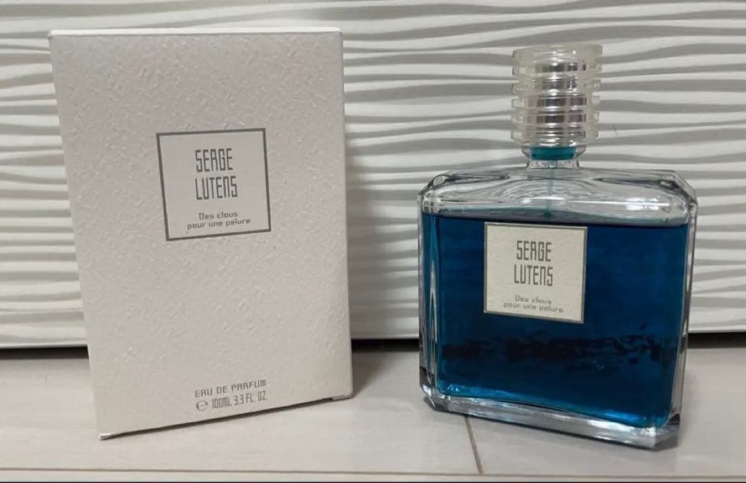 SERGE LUTENS オードパルファム 100ml