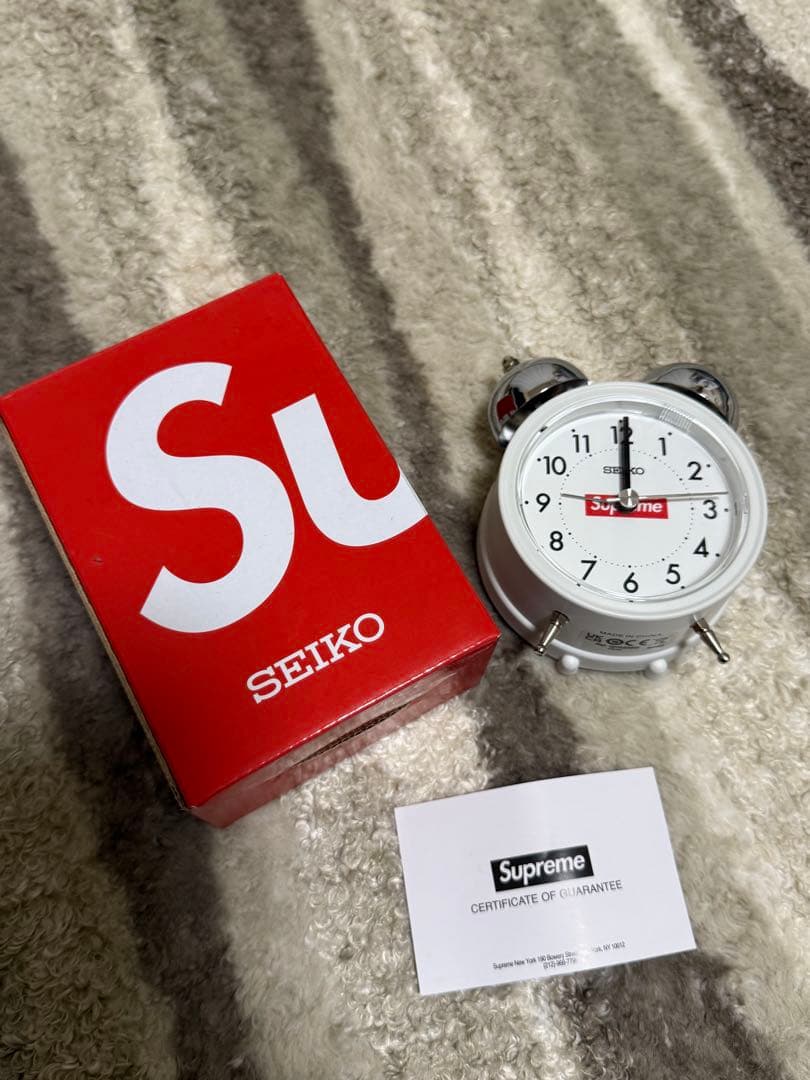 Supreme Seiko Alarm Clock White 目覚まし時計 - メルカリ