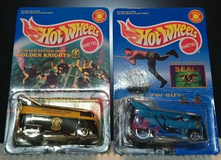 Hot Wheels VW BUS ゴールデンナイツ & シール