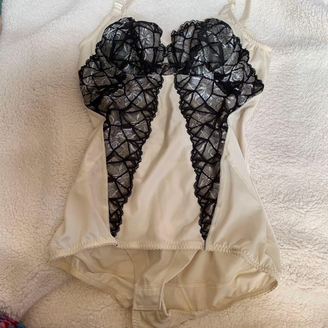 fru マルコ　カーヴィシャス　パルフィネホワイトB75L