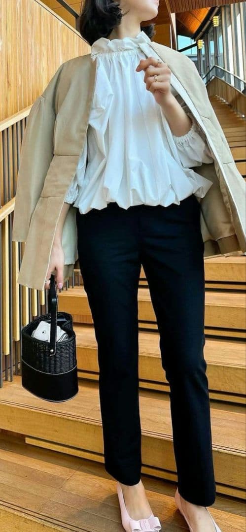 新品タグ付】バルーンドレープ2wayブラウス（ホワイト）Mサイズ - メルカリ