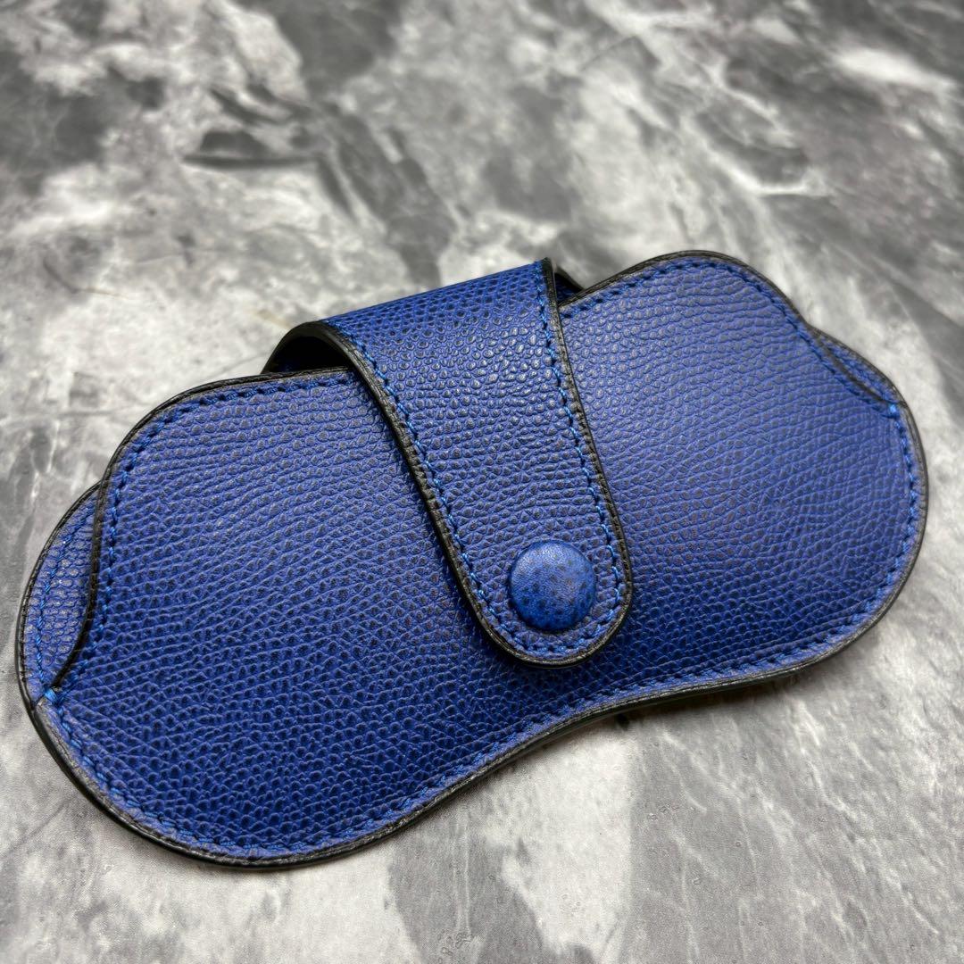 極美品✨ヴァレクストラ　メガネケース