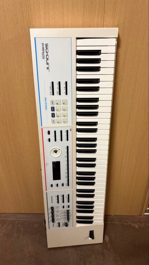 JUNO DS キーボード ホワイト ケース・スタンドセット JUNO-DS後継機種] Roland JUNO-D7 シンプルセット + ケース 必要最低限