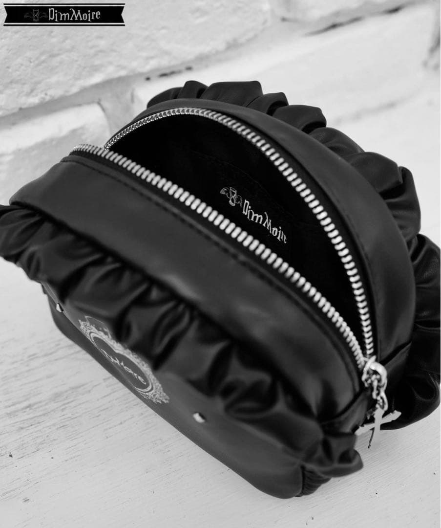 最終値下げ 新品未使用 dimmoire HeartCoreフリルポーチ 黒 - メルカリ