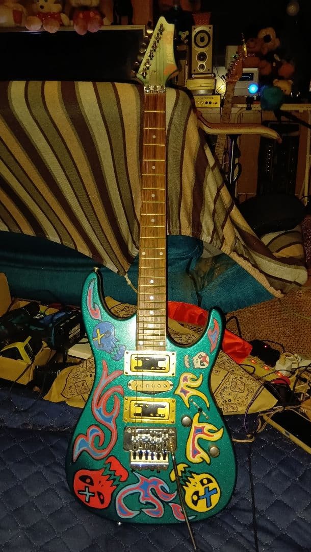 Faster エレキギター カラフルデザイン 同じ柄は存在しないギター】Fender Mexico Stratocaster Swirl/USED