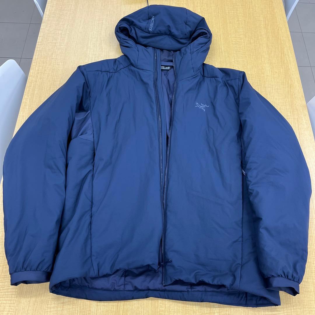 アークテリクス L アトムヘビーウエイトフーディ