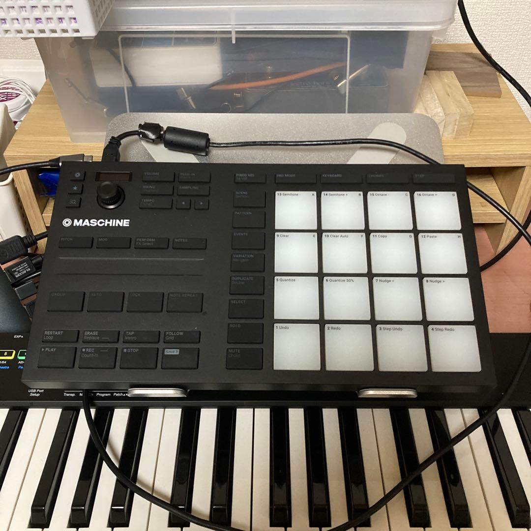 【中古美品】MASCHINE MIKRO MK3 Native Instruments (NI) MASCHINE MIKRO MK3 ネイティブインストゥル