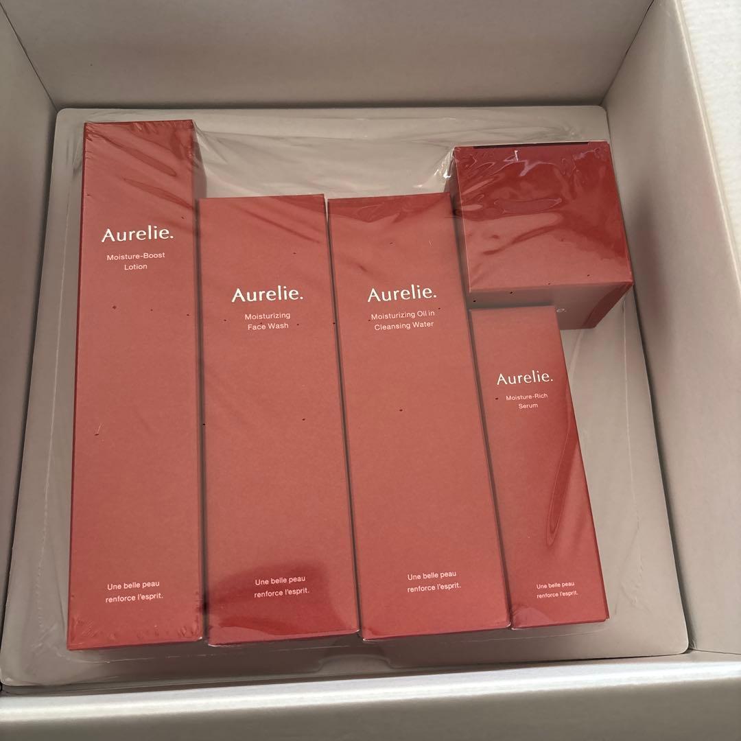 オレリー　クレンジング、美容液、クリーム