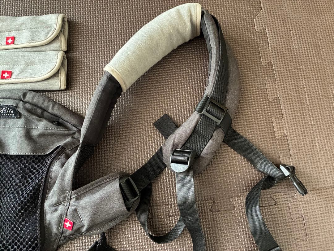 【正規販売店購入/替えのよだれカバー有り】miamily ヒップスター