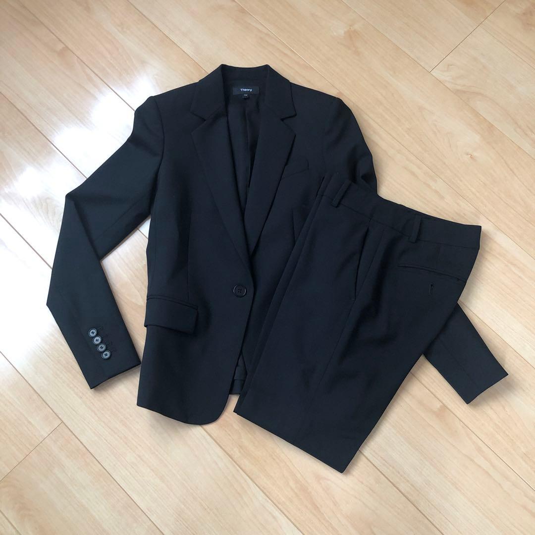 セオリー　ブラックパンツスーツ　XXO 小さいサイズ 洗える｜ブラウス付きパンツスーツ 9号・ブラック｜東京ソワール