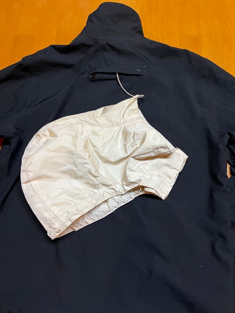 mi様専用 PRADA GORE-TEX SGV 84B JZG size50 - メルカリ