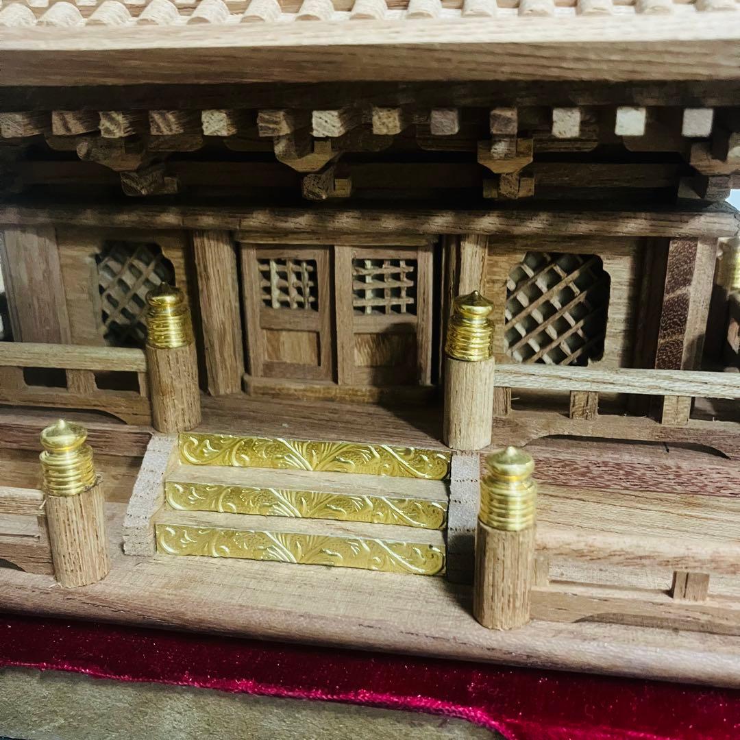 美品】木製模型 法隆寺 五重塔 置物 飾り物 高さ約60cm ガラスケース付