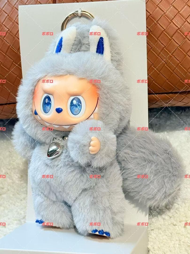 あき様 専用 ZIMOMO LABUBU ぬいぐるみグレー磁石ある - メルカリ