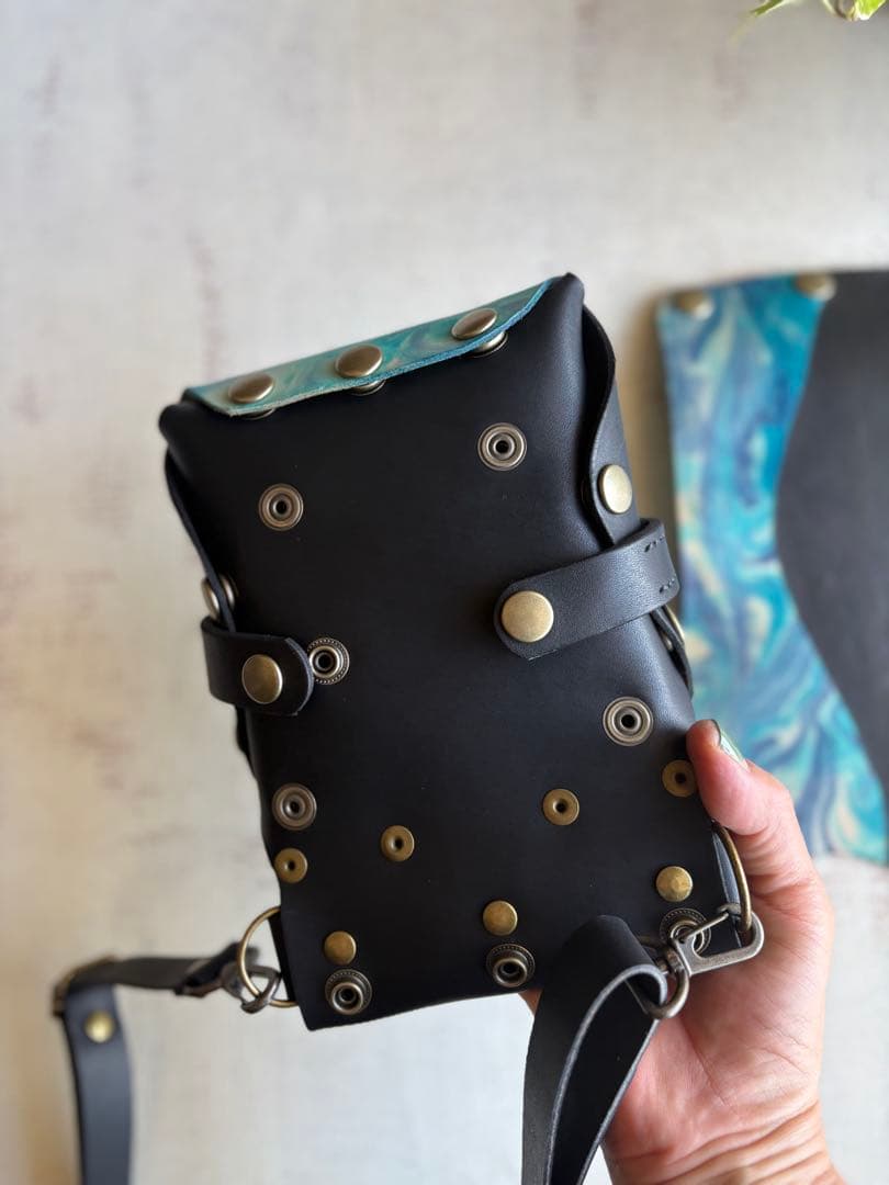 そな様専用 手染めターコイズマーブルの蓋付き大容量シザーケース