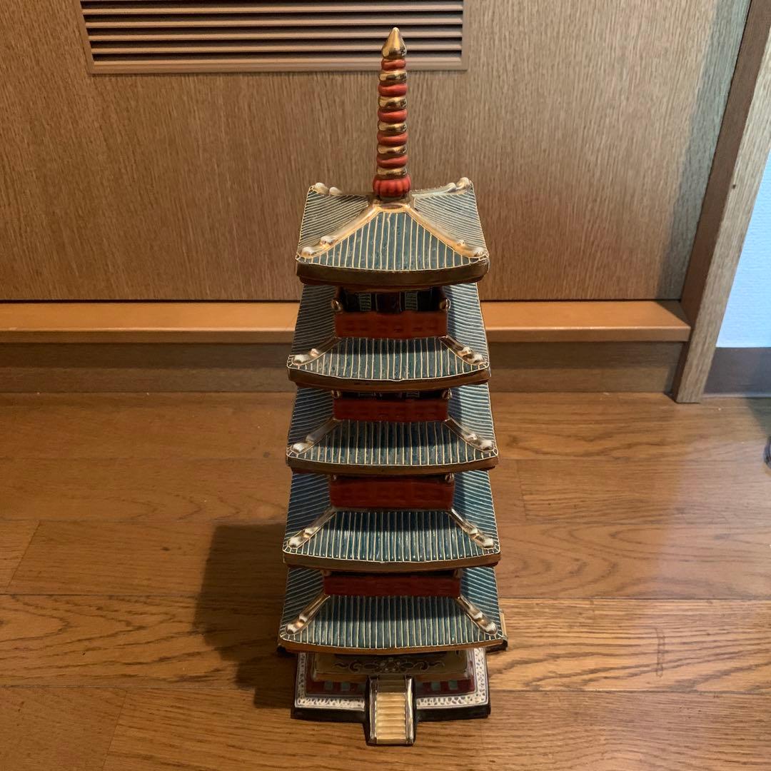 希少　九谷焼　五重塔　置物　骨董