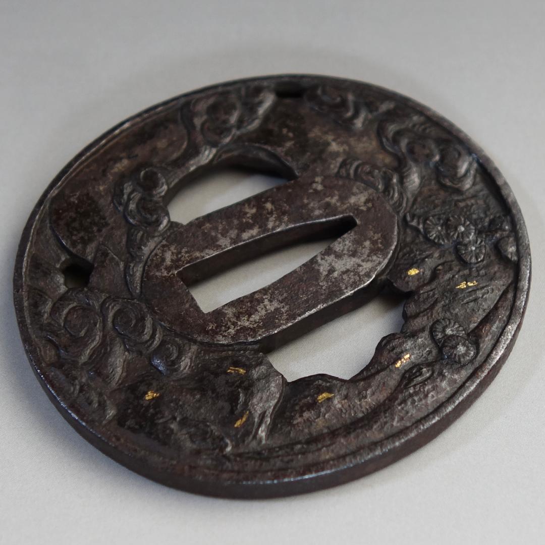 銅象嵌 岩窟賢人巻物図鍔 】 鍔 鐔 鉄地 刀装具 日本刀 武具 骨董