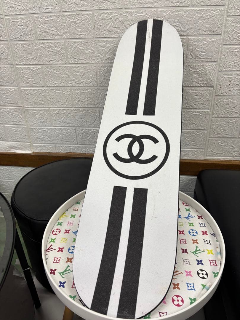 CHANEL スケートボード ホワイト