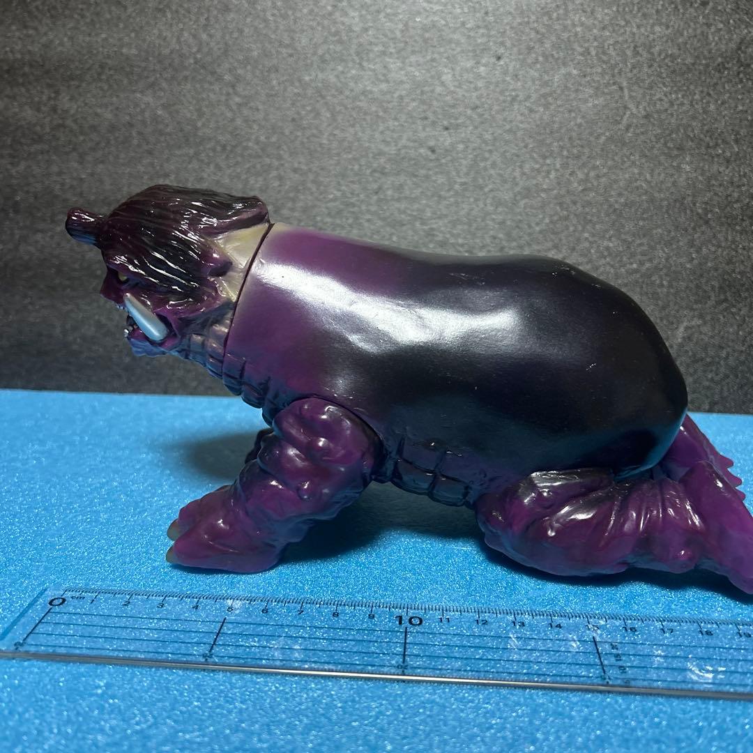 ヤモマーク　ナスラソフビ