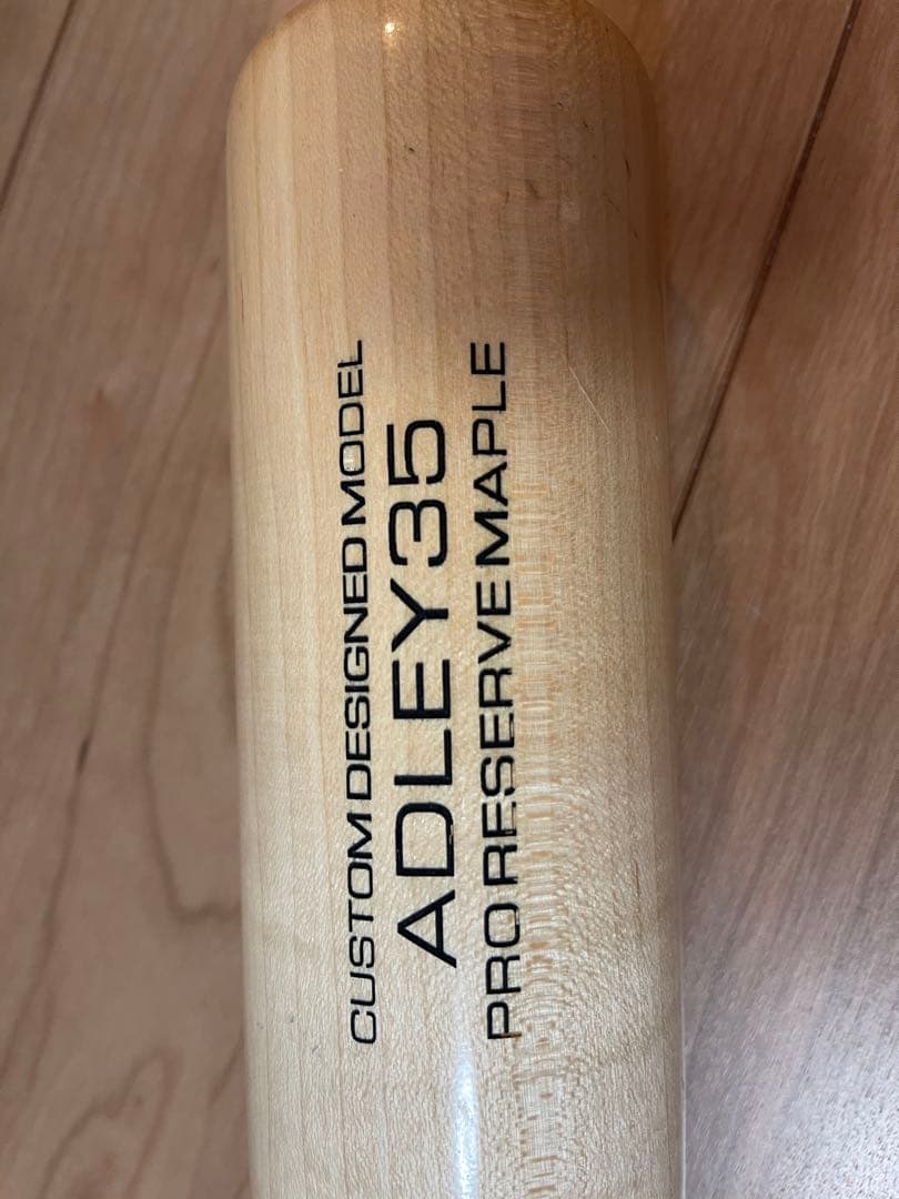 ヴィクタス ビクタスvictus 硬式木製 アドリー・ラッチマンモデル 84cm