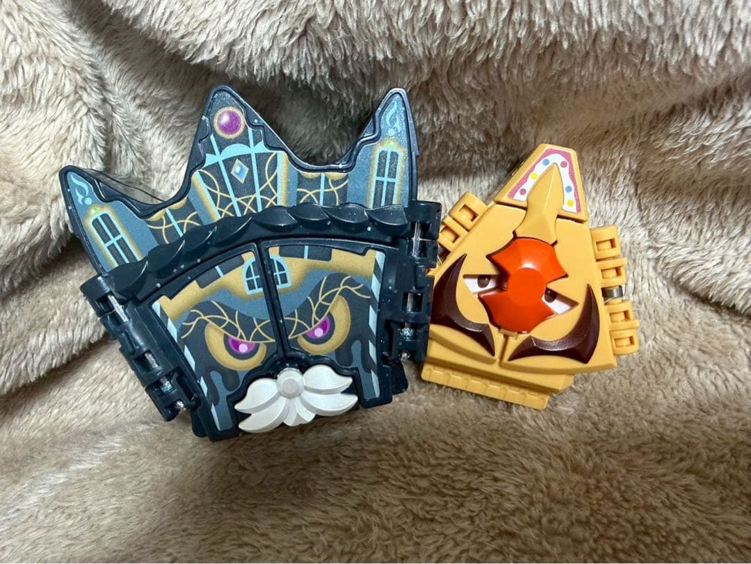 ん*様 DXヘクセンハイムゴチゾウ＆ウエハウスゴチゾウ　仮面ライダーガヴ BANDAI（バンダイ） ☆DXヘクセンハイムゴチゾウ＆ウエハウスゴチゾウ