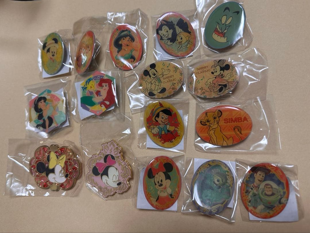 ディズニーオンクラシック 入場者限定ピンバッジ 6個 - メルカリ
