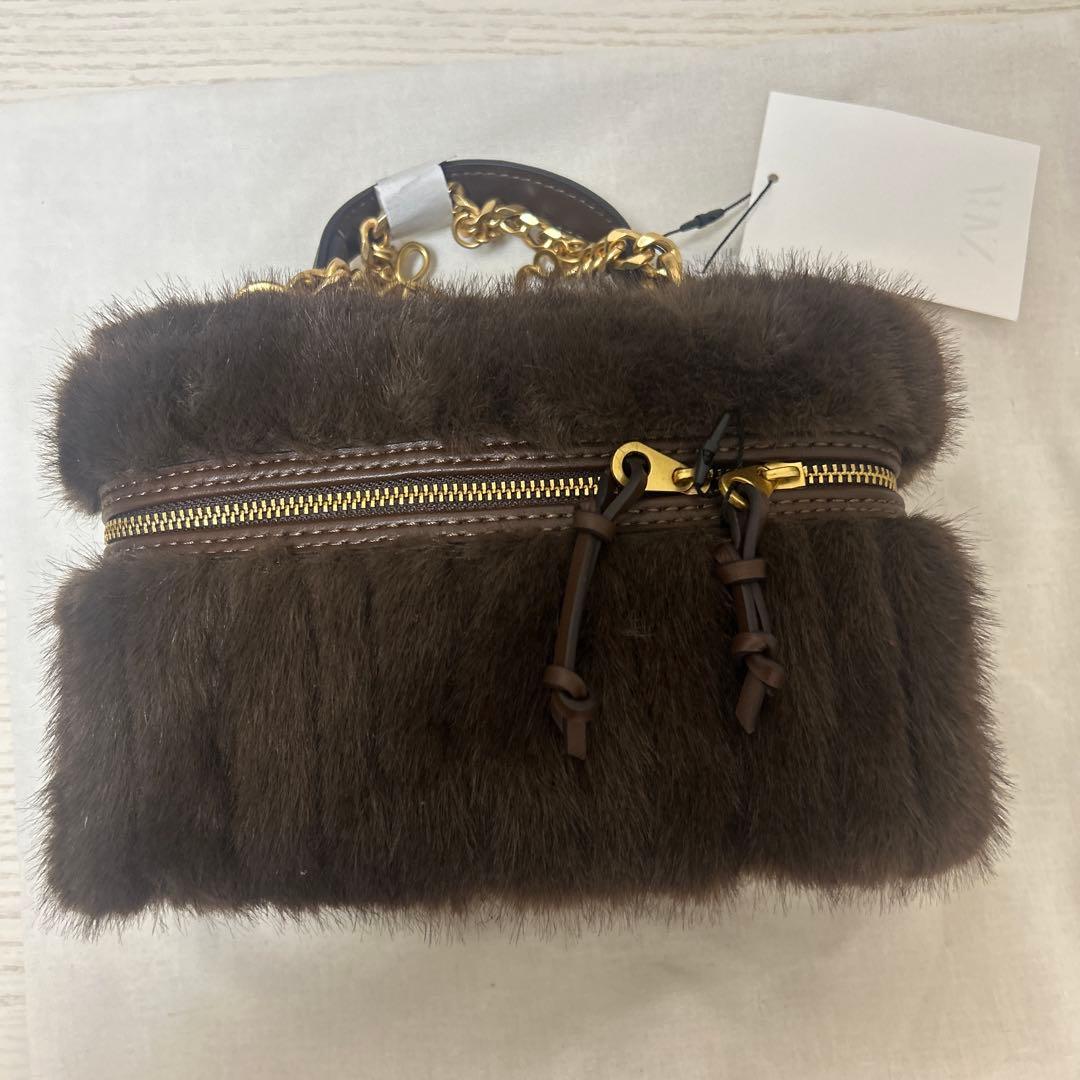 完売品 ZARA フェイクファーハードクラッチバッグ ブラウン 新品タグ