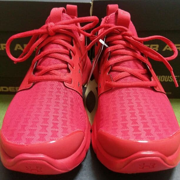 あすか　アンダーアーマー　ランニング　ドリフトRN 赤　26.0cm