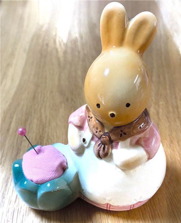 陶器 ウサギ 針山 ピンクッション - メルカリ