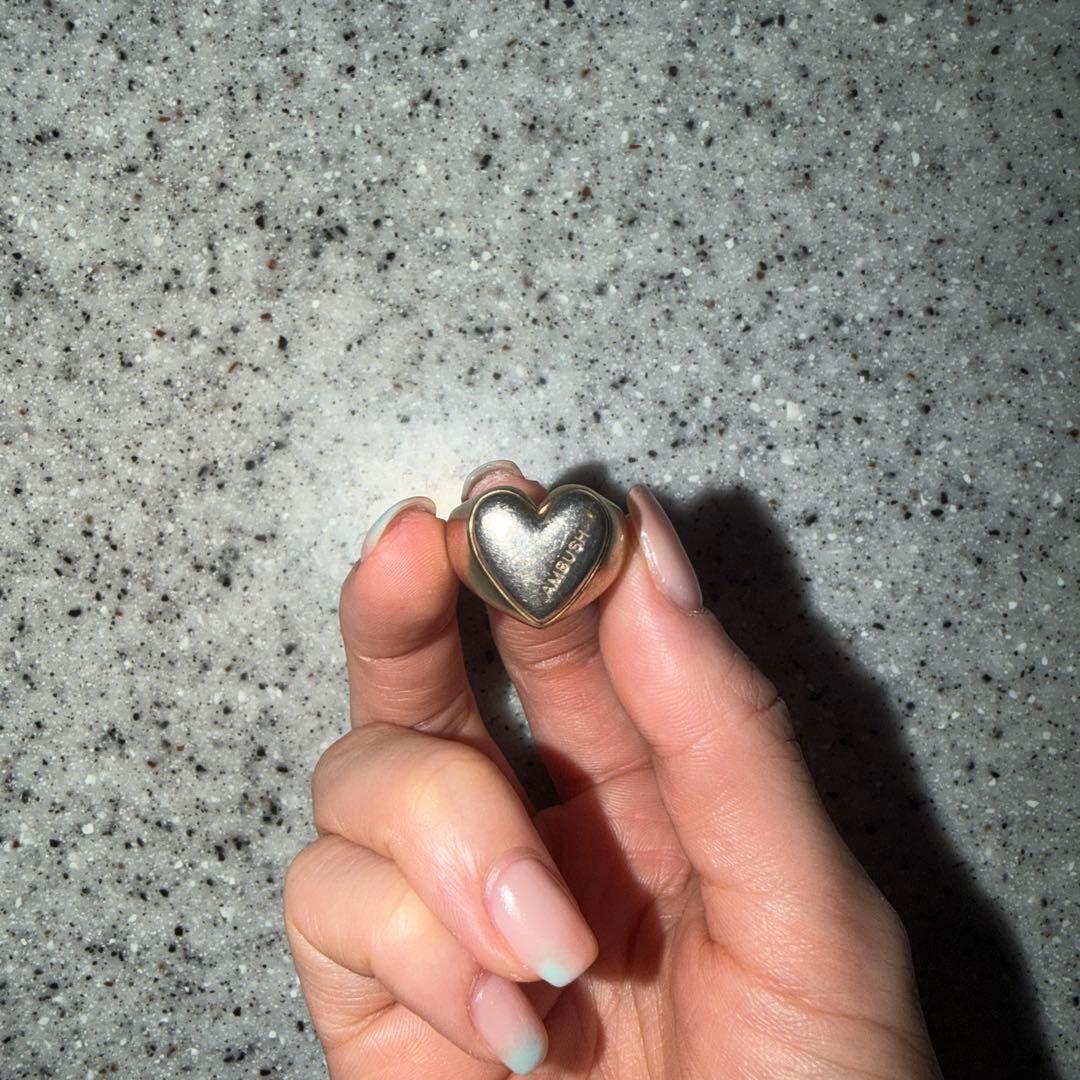 AMBUSH Heart Ring (ハート型ゴールドリング)