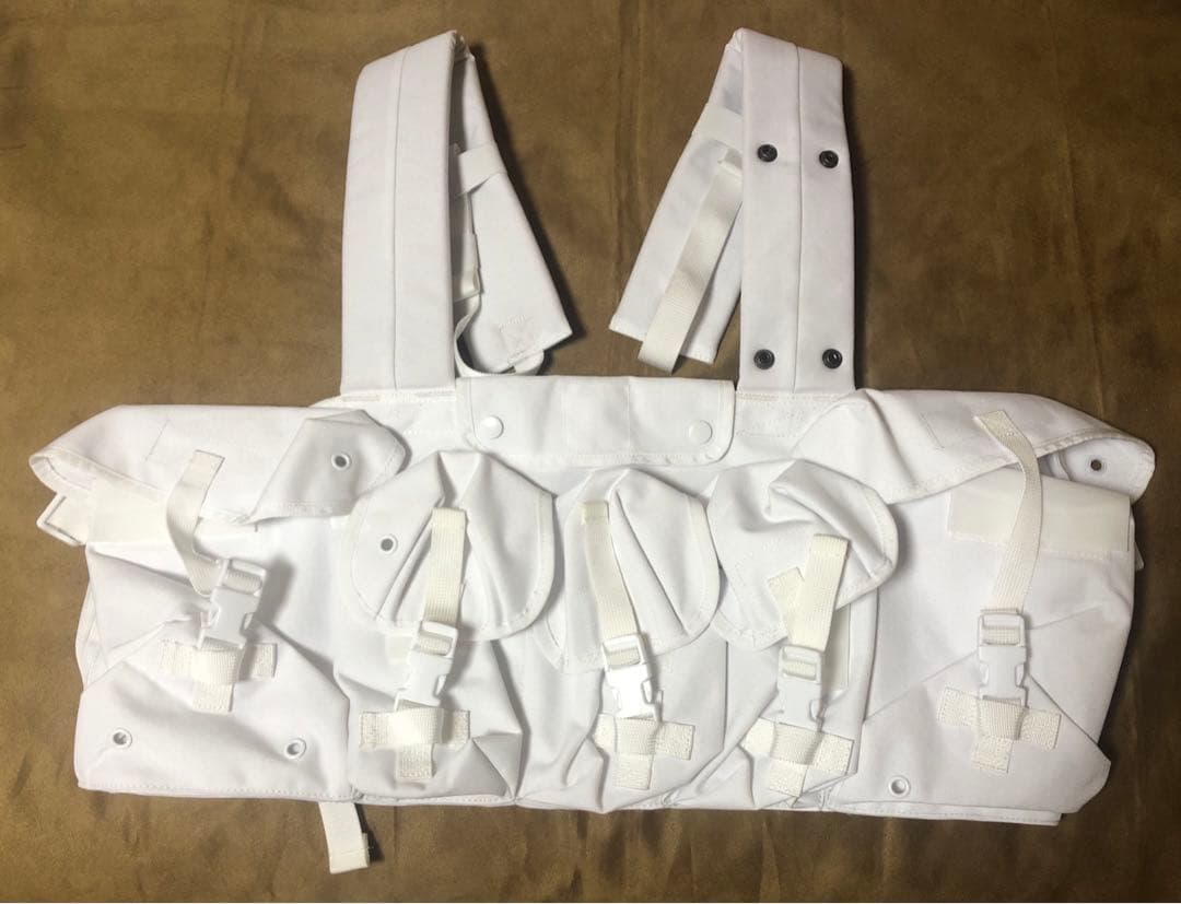 【実物】 寒冷地用チェストリグ　白 Cold Weather Combat Chest rig -CWCC- - みらい装備工房