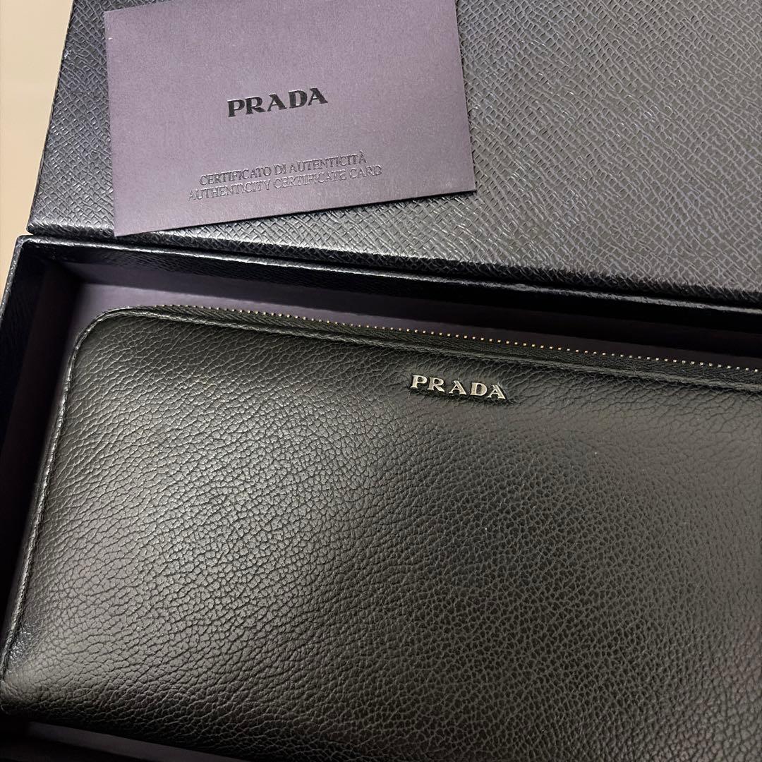 美品 PRADA 長財布 黒