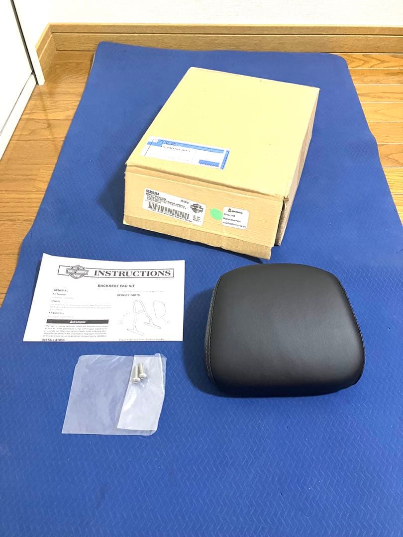 新品　ハーレー　スポーツスター　など 純正　バックレストパッド　パッド　汎用