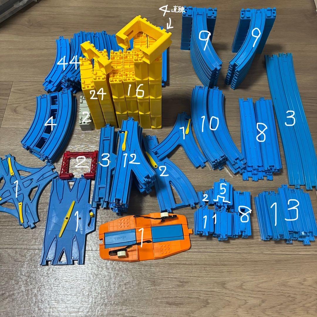 プラレール まとめ売り 196個 - メルカリ