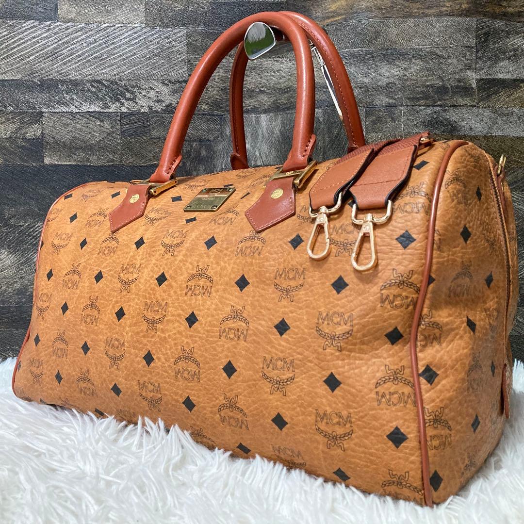 MCMボストンバッグレザー2wayトラベルバッグヴィセトス容量