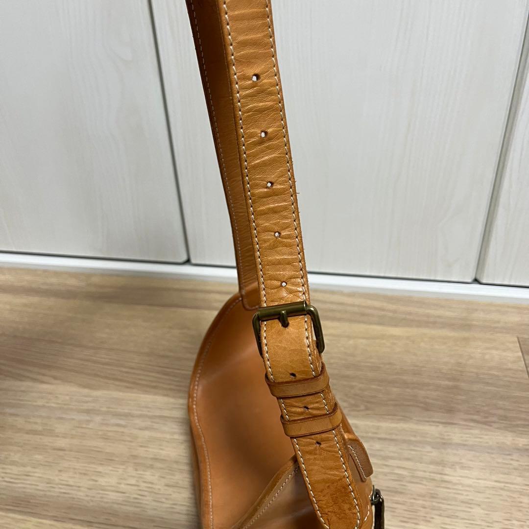 美品 BREE ブリー ヌメ革 ウエストポーチ ボディバッグ - メルカリ