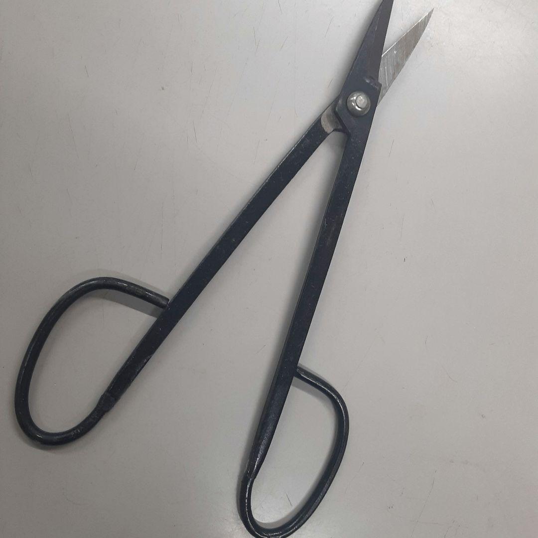値下げ越後鍛冶職人が作った盆栽用丸足小枝切り鋏 - メルカリ