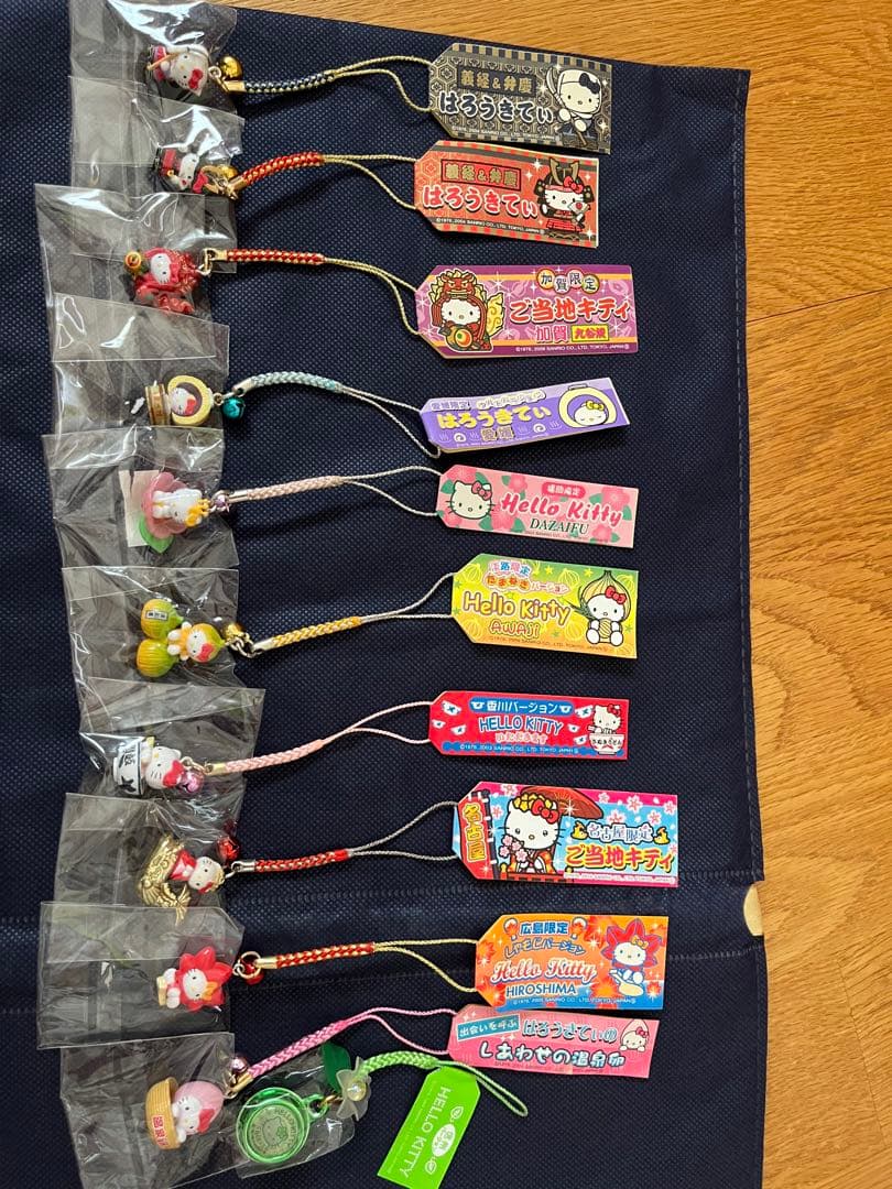 ハローキティ　ご当地根付けまとめ売り