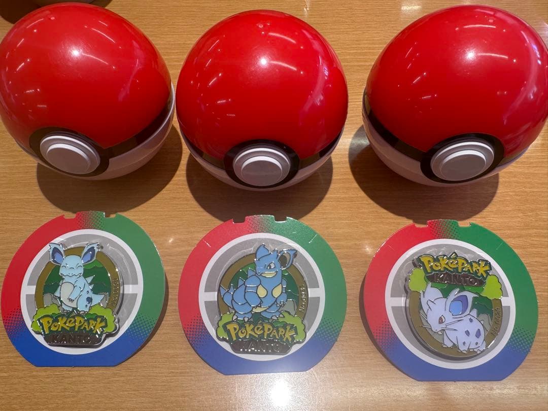 ポケパーク　ニドラン　ニドリーノ　ニドクイン ピンバッジ　ピンズ