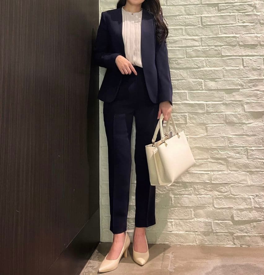 新品　プラステ2024トリアセブレンドスーツ