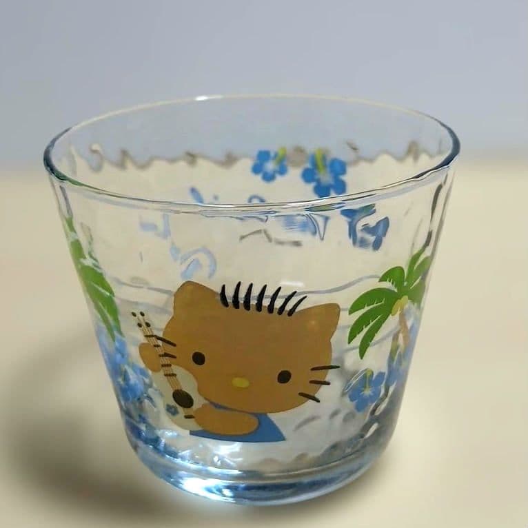 キティ　日焼けダニエル　グラス