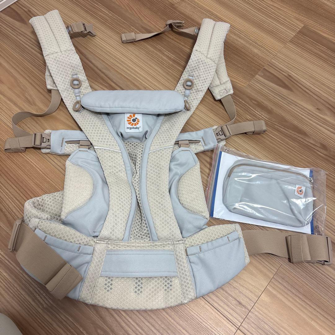 ergobaby オムニブリーズ　サンドベージュ