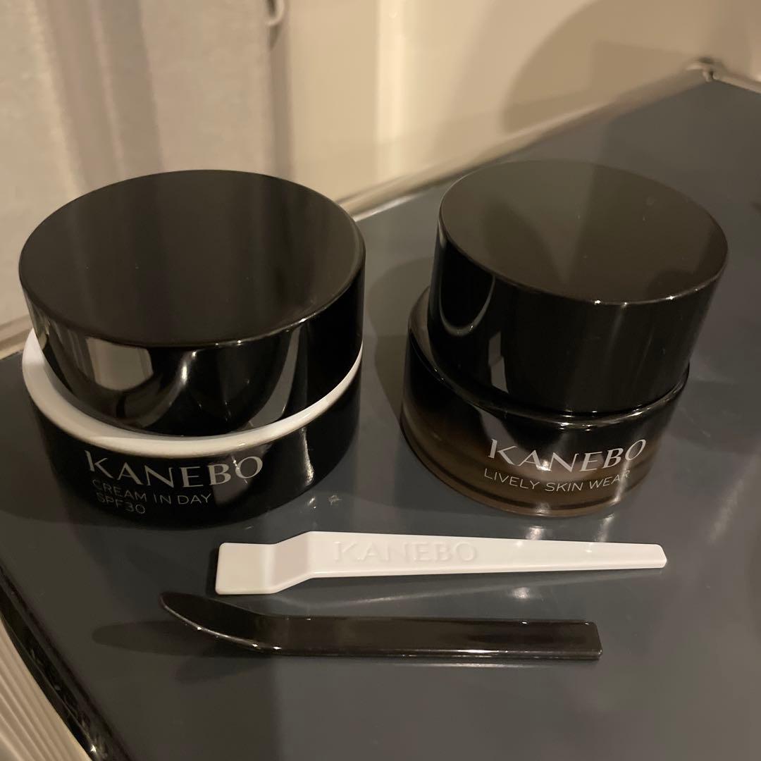 カネボウ　クリームインデイll ライブリースキンウェアll