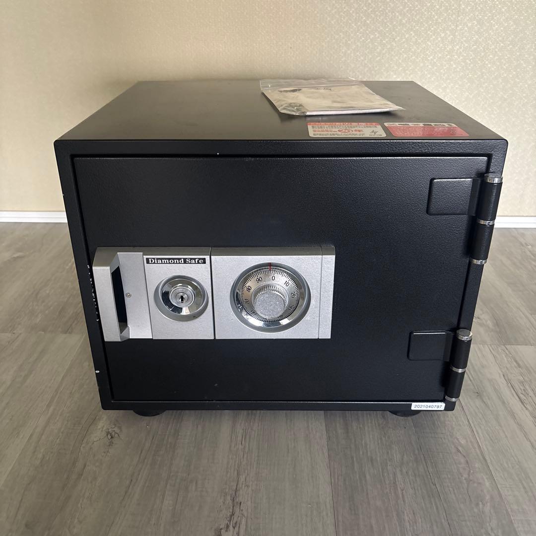Diamond safe 金庫 ダイヤル式 ブラック