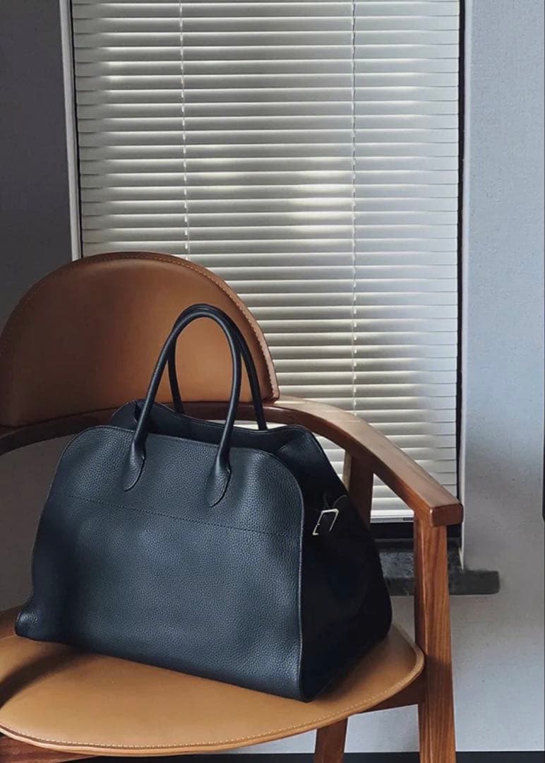 ジプソフィアバック美品