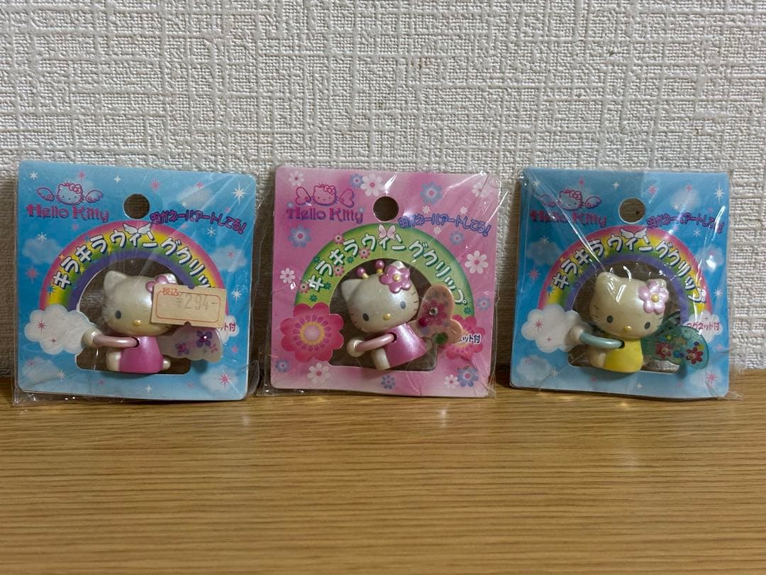 ハローキティ キラキラウィングクリップ サンリオ　3点　#1 CRUX（クラックス） ハローキティ バンスクリップ 125234 [M便 1/1