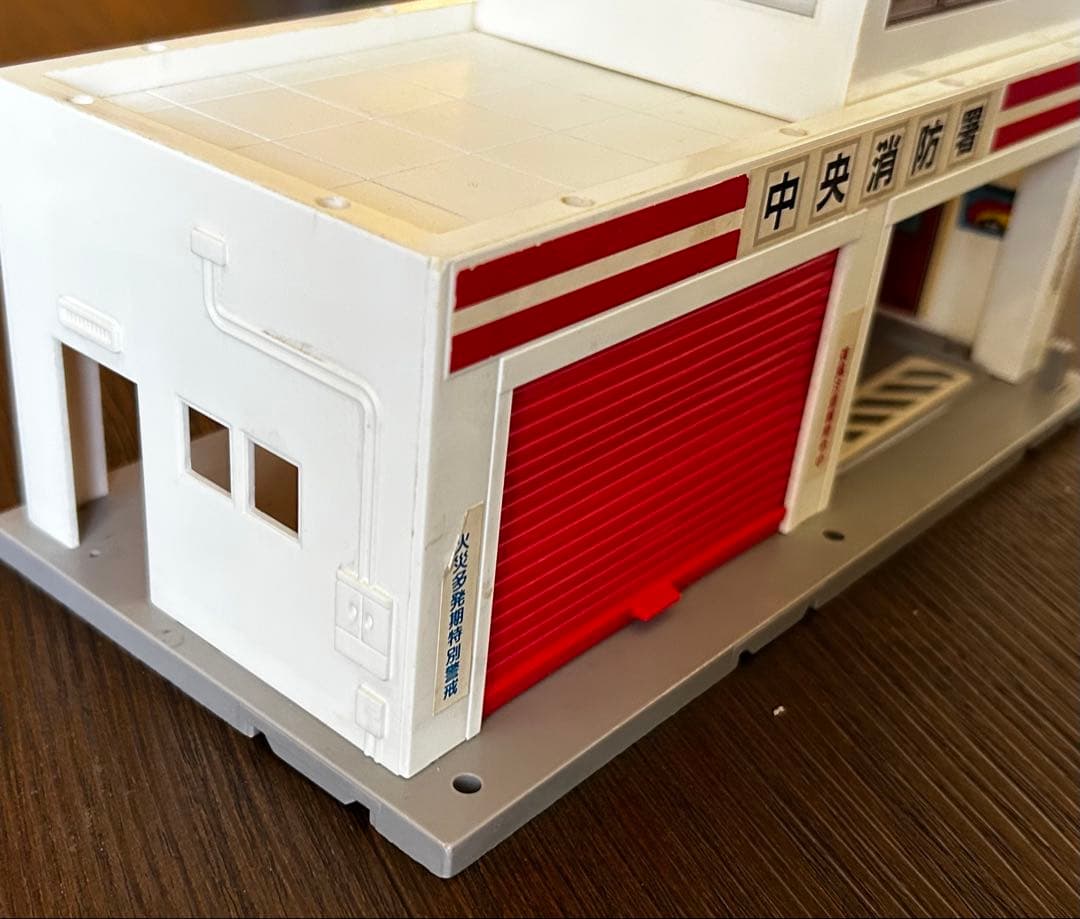 トミカタウン ジャンク ローソン ピザーラ オートバックス 駐車場