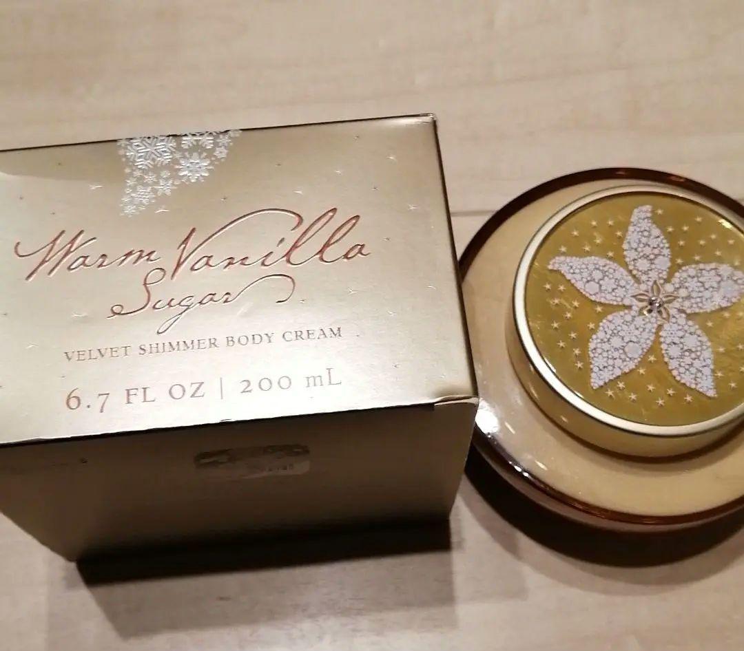 バス&ボディワークス　ウォームバニラシュガー　シマーボディクリーム