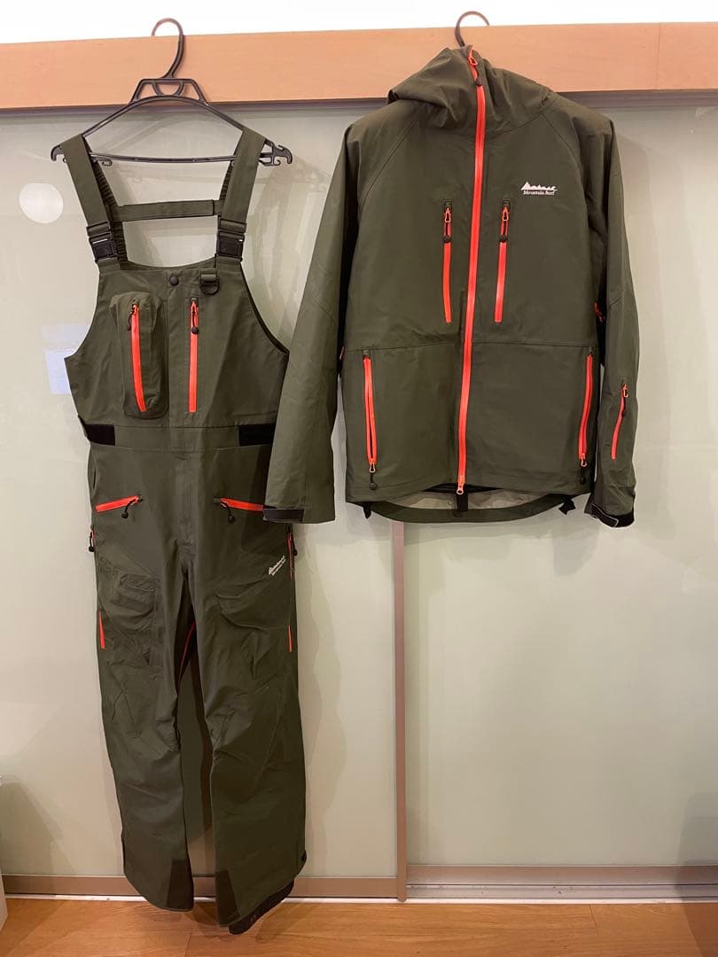 Mountainsurf マウンテンサーフメンズMサイズ 上下セット